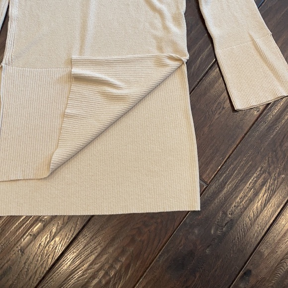 Free People Hi-Low Bell Sleeves Tunic - Picture 7 of 9